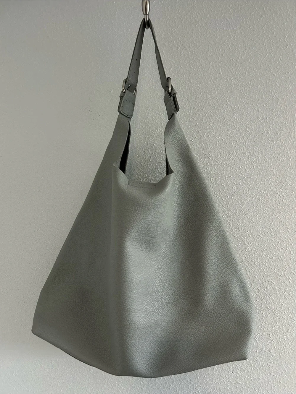 Minimalist Gray Leather Tote Bag - Sleek Everyday Shoulder Bag